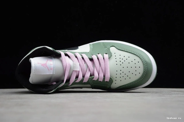 Dutch CZ0774-300 Green 1 Mid Jordan 0728